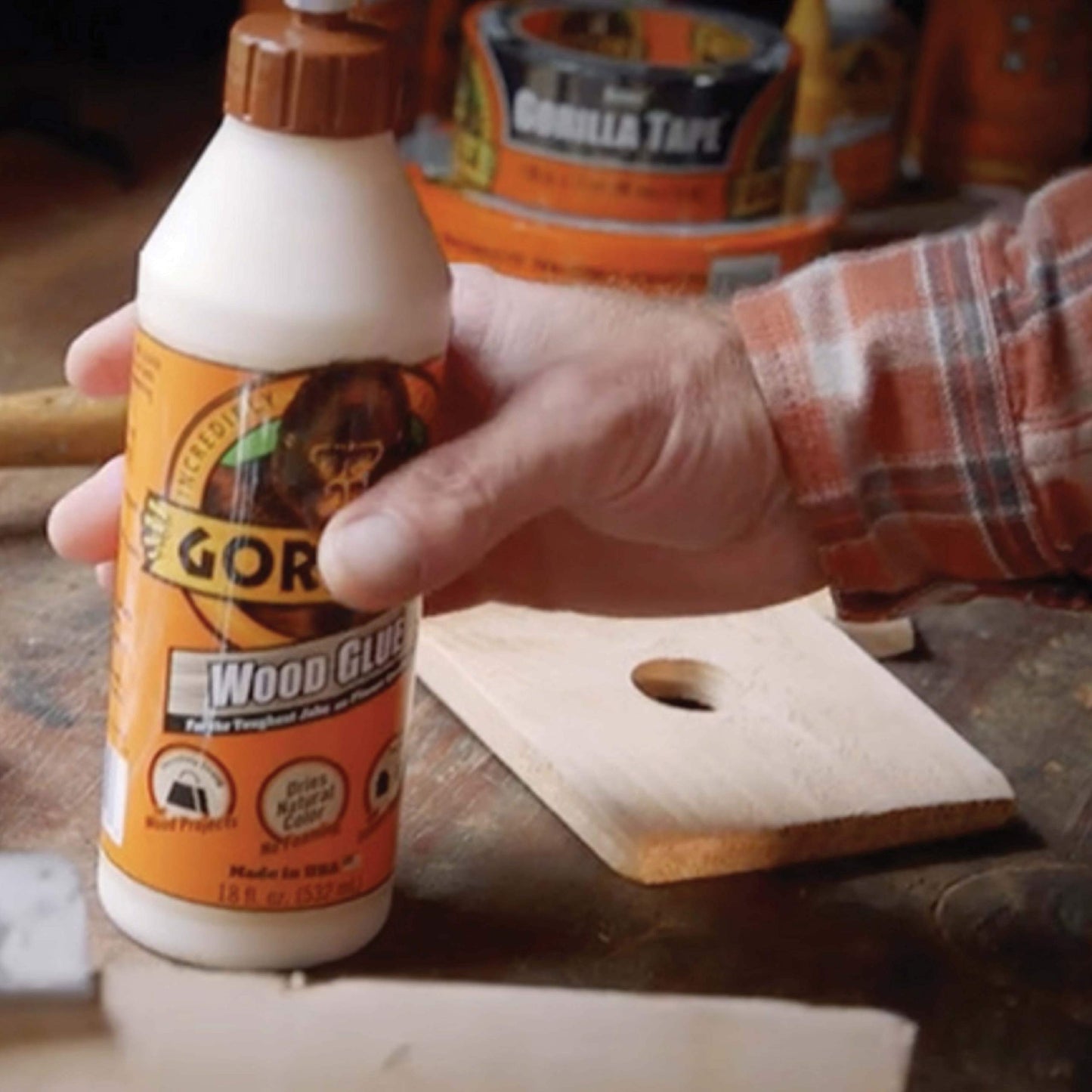Gorilla Wood Glue, Gel, Indoor & Outdoor Carpentry Projects, Paintable, Sandable, Moisture Resistant, Clamping, Natural Color, 18oz/532mL, (Pack of 1)